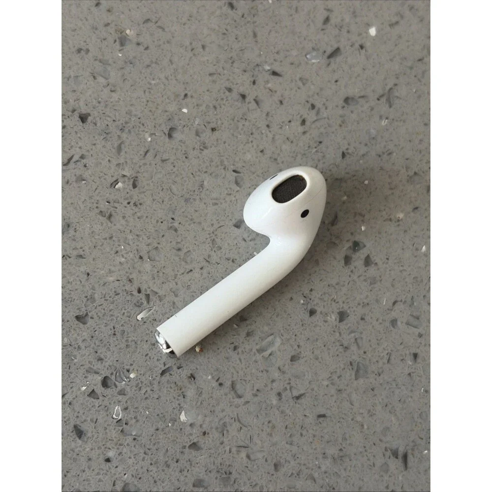 Apple AirPods 2nd Gen LEFT Earbud Replacement A2031 untested